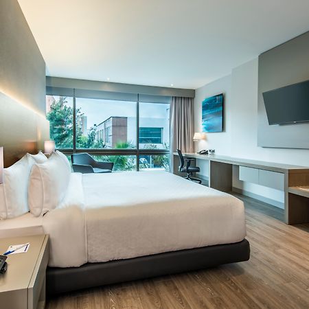 Holiday Inn Express Bogota - Parque La 93 By Ihg Ngoại thất bức ảnh