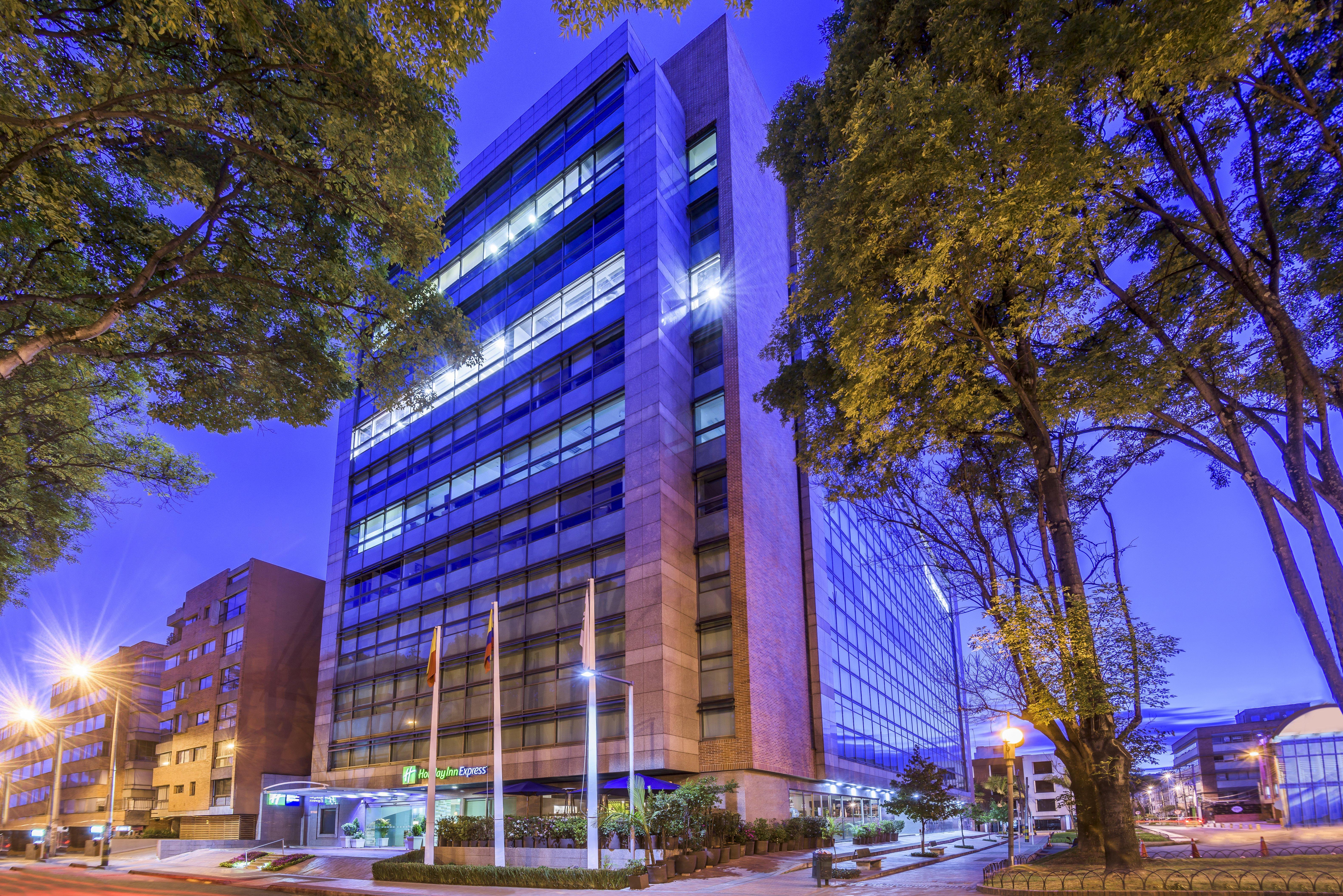 Holiday Inn Express Bogota - Parque La 93 By Ihg Ngoại thất bức ảnh