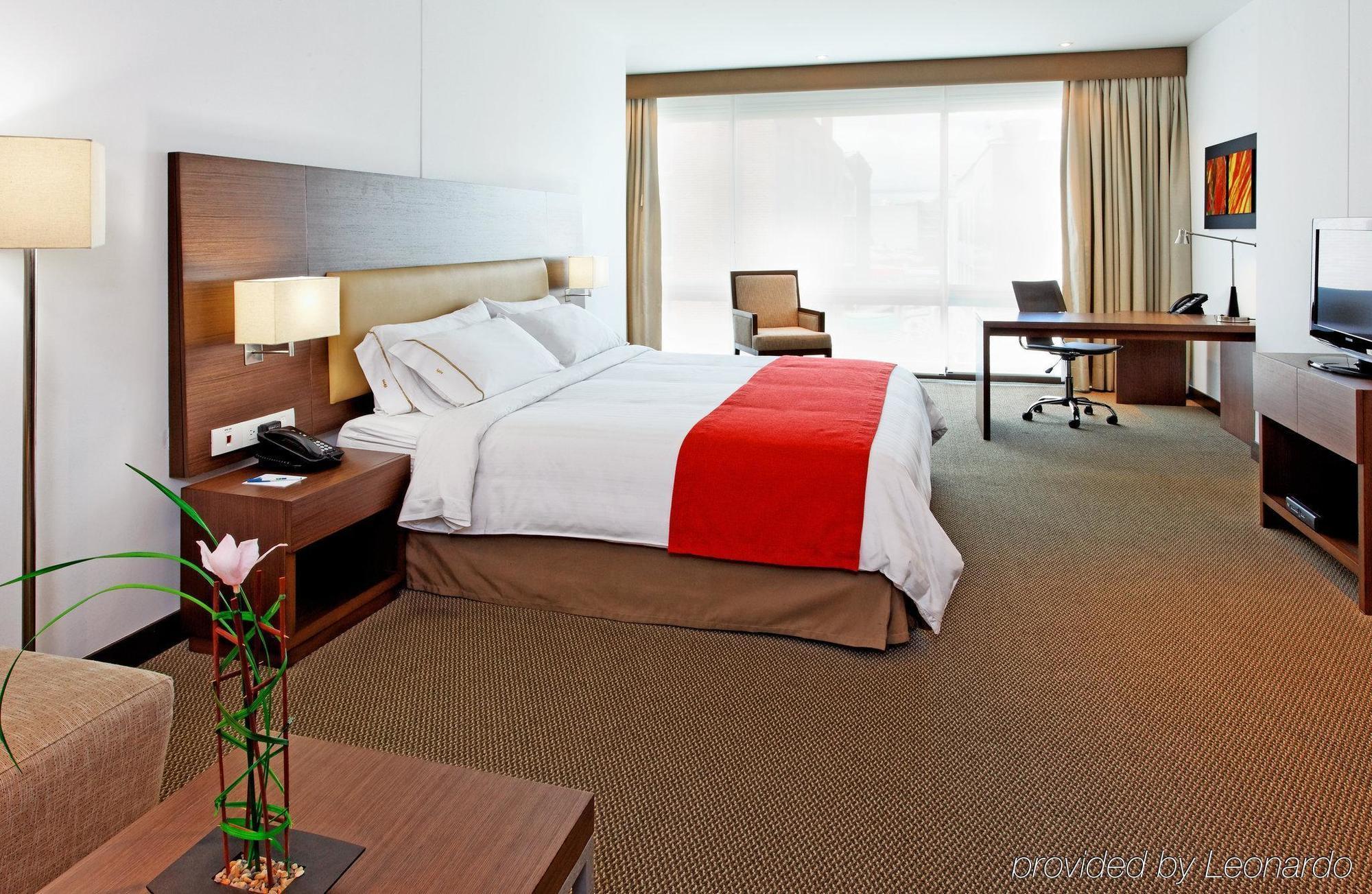Holiday Inn Express Bogota - Parque La 93 By Ihg Ngoại thất bức ảnh