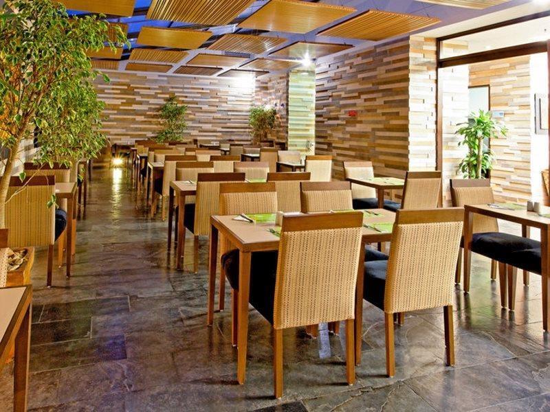 Holiday Inn Express Bogota - Parque La 93 By Ihg Ngoại thất bức ảnh