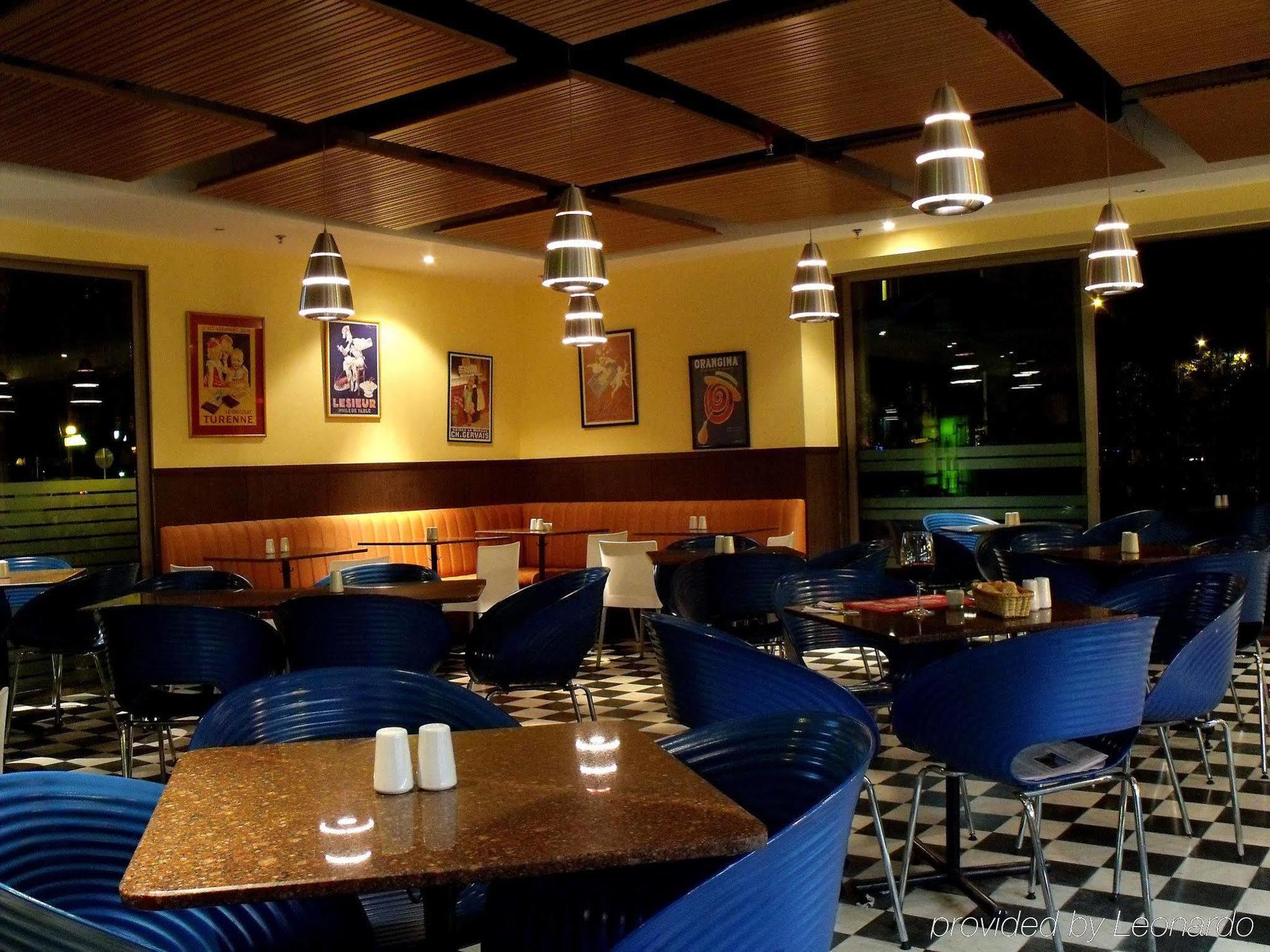 Holiday Inn Express Bogota - Parque La 93 By Ihg Nhà hàng bức ảnh