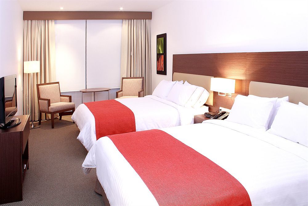 Holiday Inn Express Bogota - Parque La 93 By Ihg Ngoại thất bức ảnh
