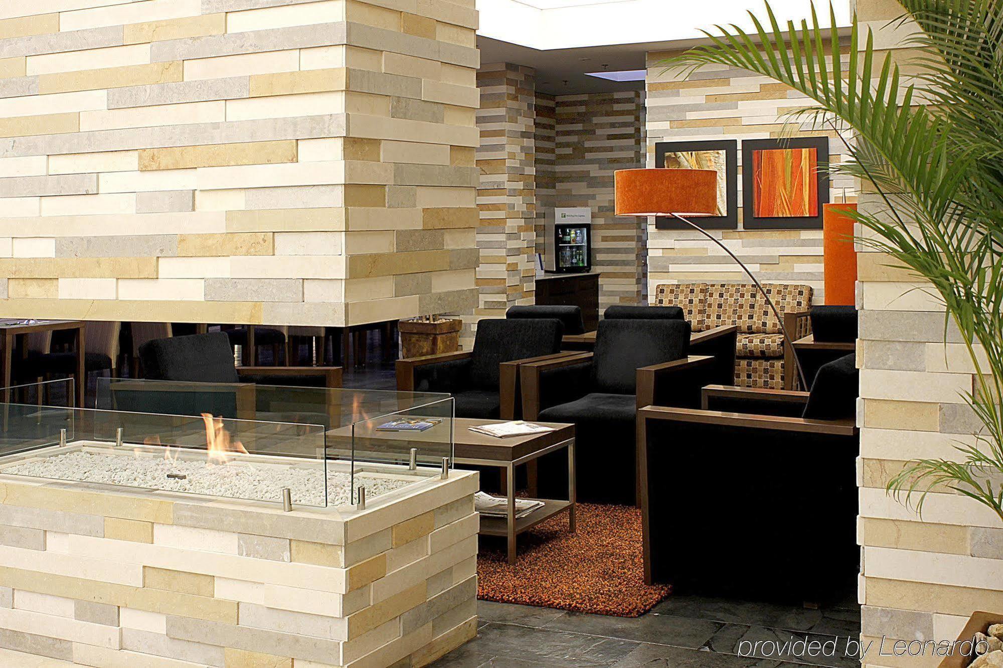 Holiday Inn Express Bogota - Parque La 93 By Ihg Nội địa bức ảnh