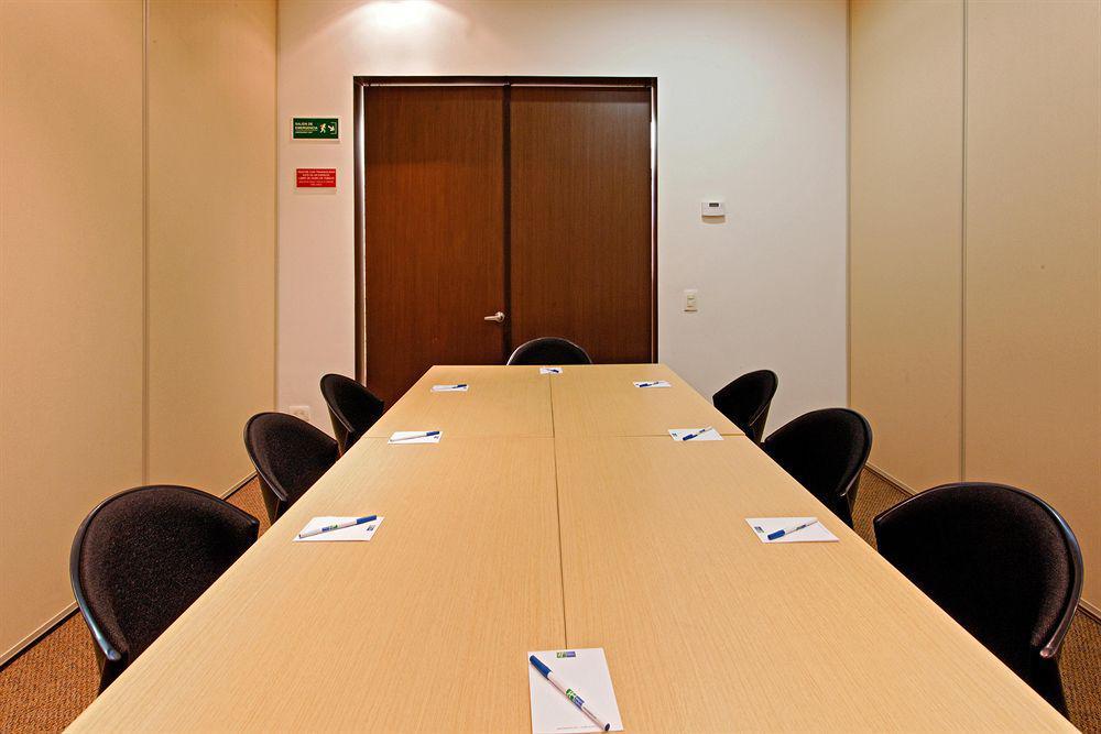 Holiday Inn Express Bogota - Parque La 93 By Ihg Tiện nghi bức ảnh